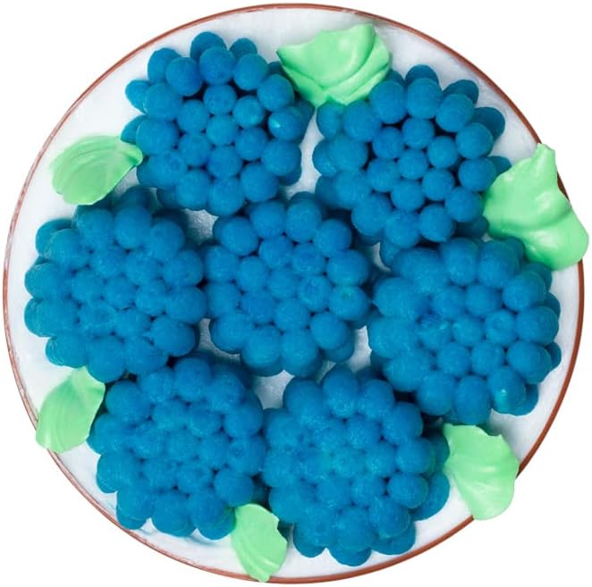 Restaurantware Pastry Tek Russian Piping Tip, 1 Round Cake Decor Piping Tip - #57, Corrosion-Resistant, Green Plastic Decorating Tip For Frosting, Dishwasher-Safe, Decorate Cupcakes, Cakes, or Cookies by Restaurantware