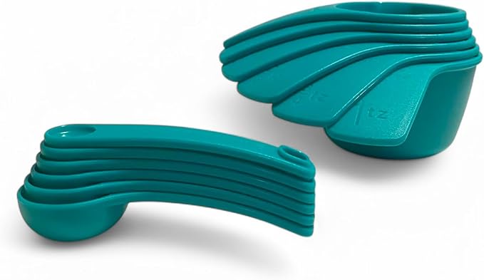 Tupperware Measuring Mates Cups and Spoons Set - Spanish Language - (Cda = Spoon, Tz = Cup) in Teal Color by Tupperware