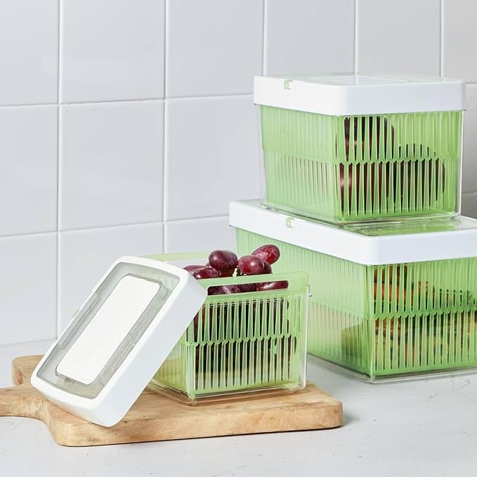 lakeland StayFresh Produce Keeper 2L Preserves Fruit and Veg Drains and Catches Excess Water Keeps Fresher for Longer - Image 2
