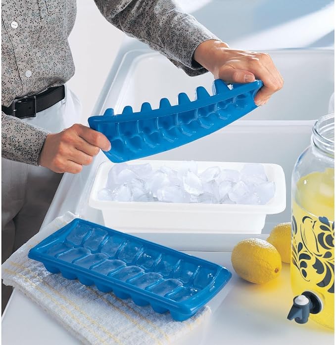 Rubbermaid Ice Cube Bin, White, Holds 4 Trays, Compact Design, Durable Plastic - Image 2