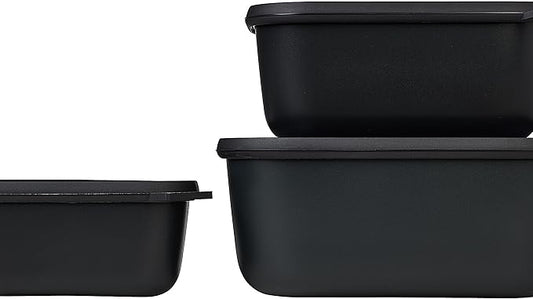 Dieses 3-teilige Vorratdosen Set enthält rechteckige Plasticboxen in den Größen von 750 ml, 1500 ml und 3000 ml. Die Cirqula luftdichte Aufbewahrungsboxen können zum Aufbewahren, Einfrieren und Aufwärmen von Lebensmitteln verwendet werden. Aufgrund ihr... by MEPAL