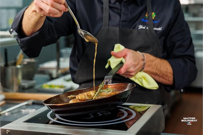 Matfer Bourgeat Black Carbon Steel Frying Pan, 15 1/2" - Image 7