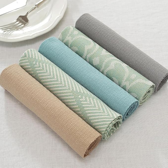 17x17 Green Icelandic Napkins Set of 24 Washable Bulk Restaurant | Planning an outdoor banquet? This 24-pack of reusable green textured linen napkins ensures eco-friendly elegance. - Image 4