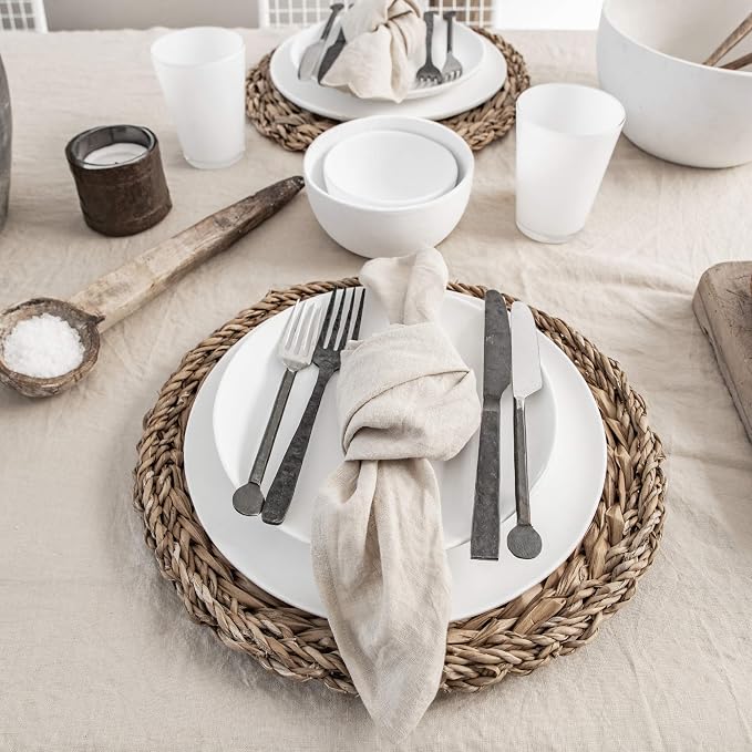MagicLinen 100% Linen Napkins Set of 4, Soft Absorbent Dinner Napkins | European Flax, OEKO-TEX Certified, Stone-Washed Soft, Breathable, Absorbent, Set includes 4 napkins, Size 18X18in by MagicLinen