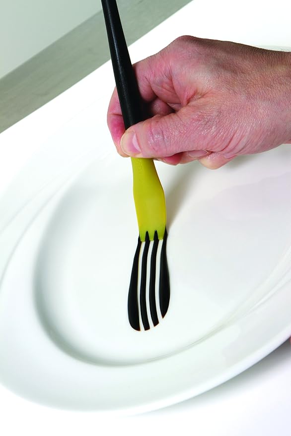 Mercer Culinary Silicone Lancet Arch Plating Brush, 3mm - Image 2