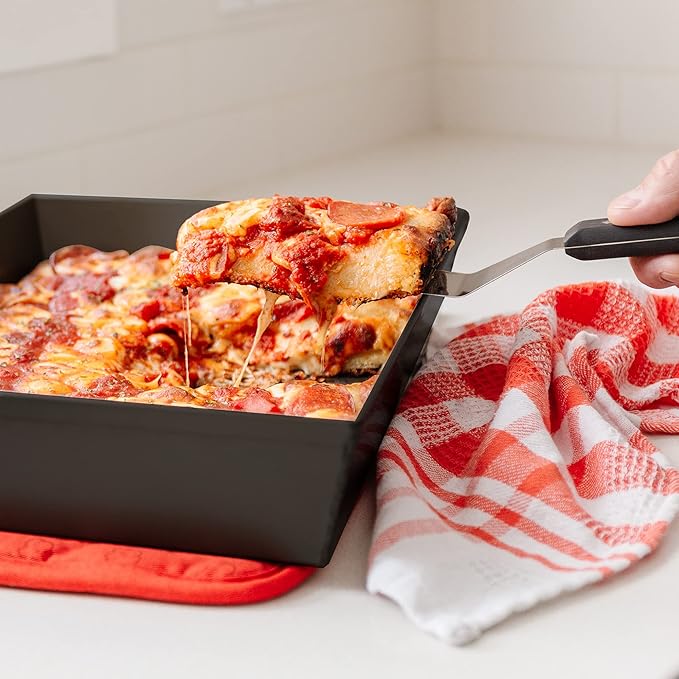 Chef Pomodoro Detroit Style Pizza Pan, 10x14in, Anodized Aluminum Deep Dish | Pre-Seasoned Nonstick Rectangular Bakeware, 2.5in Deep, Great for Casseroles, Focaccia & Deep Dish Desserts, Lasagna Pan - Image 2