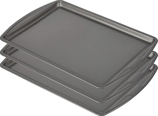 GoodCook Everyday Baking Sheet Set Nonstick Carbon Steel Standard-Sized Cookie Sheets for Even Baking, Bakeware Set Includes 3 Pans with Scratch-Resistant Finish, 13x9-Inch, Gray by GoodCook