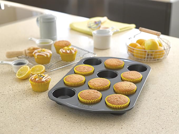 Circulon Momentum Bakeware Carbon Steel Non-Stick 3pc Cake Baking Set-Grey - Image 6